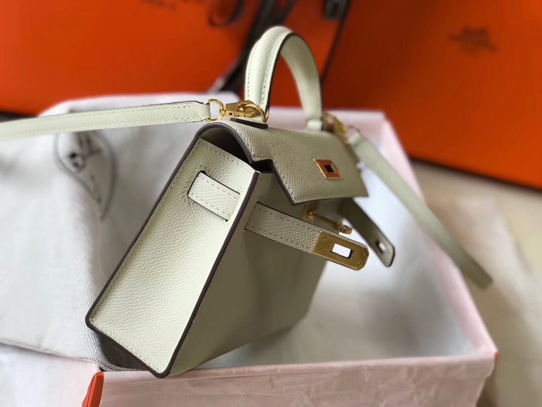 Hermes Kelly Mini II Bag In White Epsom Leather GHW - Image 5