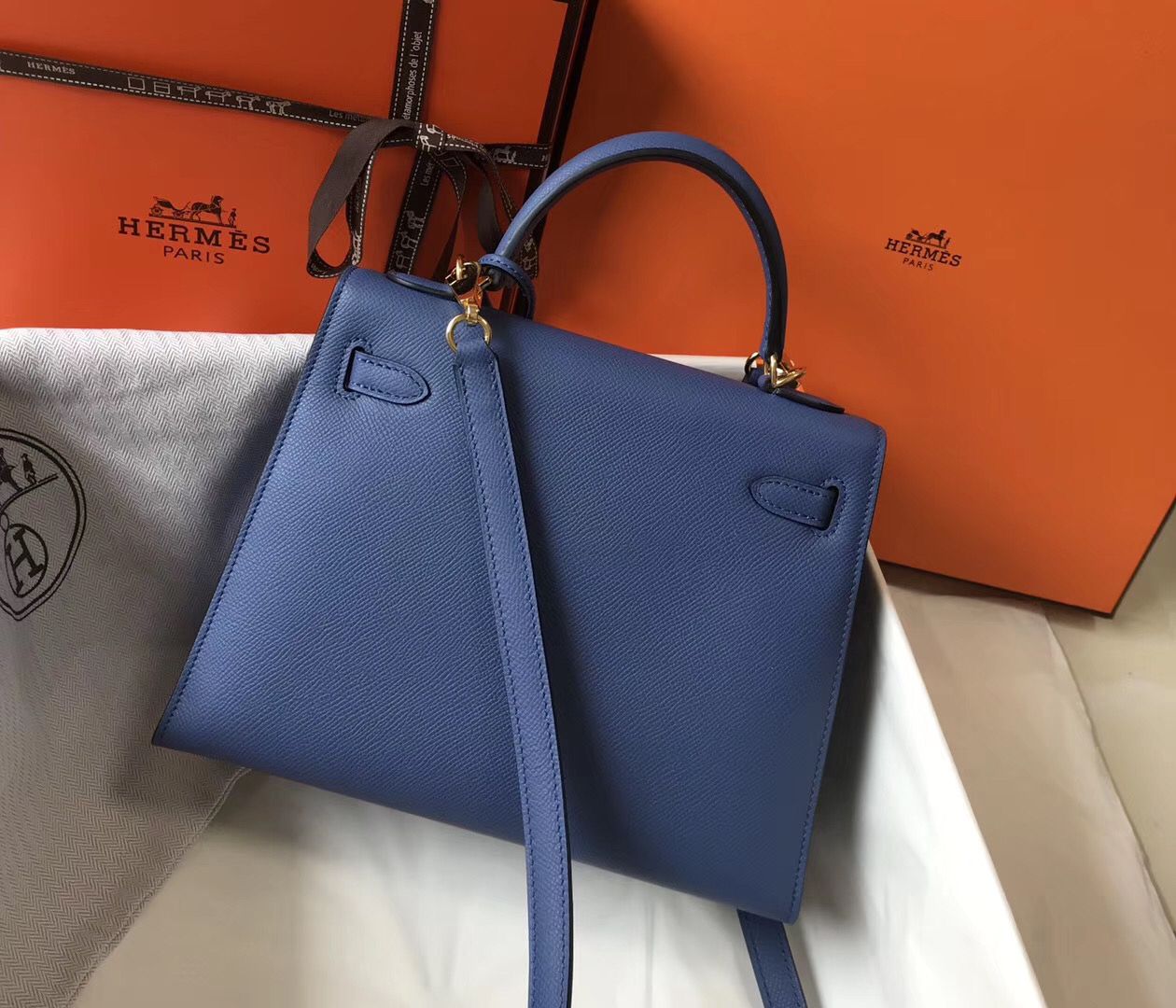 Hermes Kelly 25cm Sellier Bag In Agate Blue Epsom Leather - Image 3