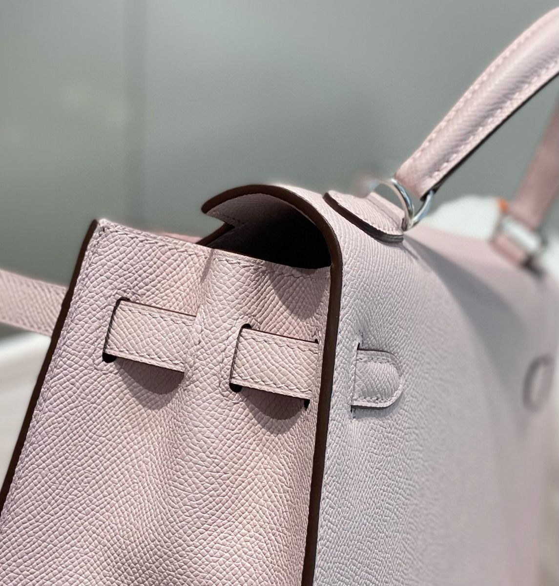 Hermes Kelly 25cm Sellier Bag In Mauve Pale Epsom Leather - Image 6
