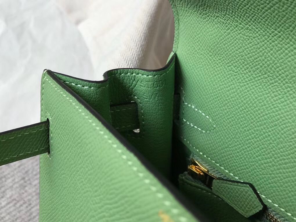 Hermes Kelly 25cm Sellier Bag In Vert Criquet Epsom Leather - Image 8