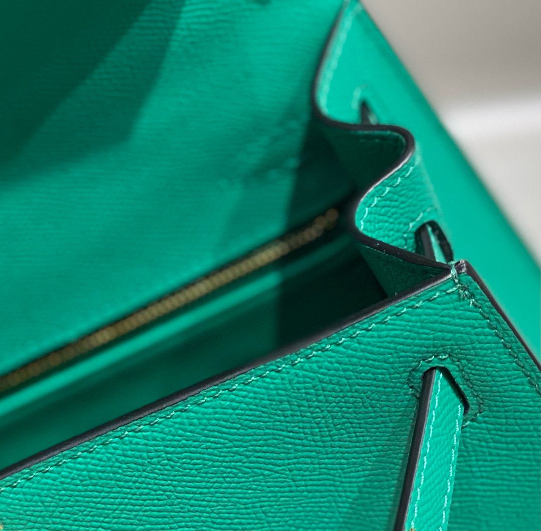 Hermes Kelly 25cm Sellier Bag In Vert Jade Epsom Leather - Image 9