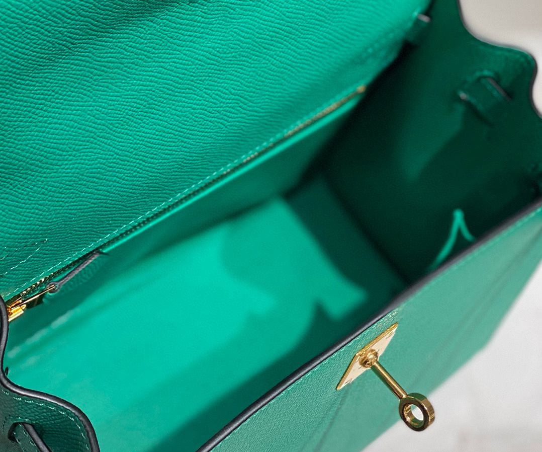 Hermes Kelly 25cm Sellier Bag In Vert Jade Epsom Leather - Image 10