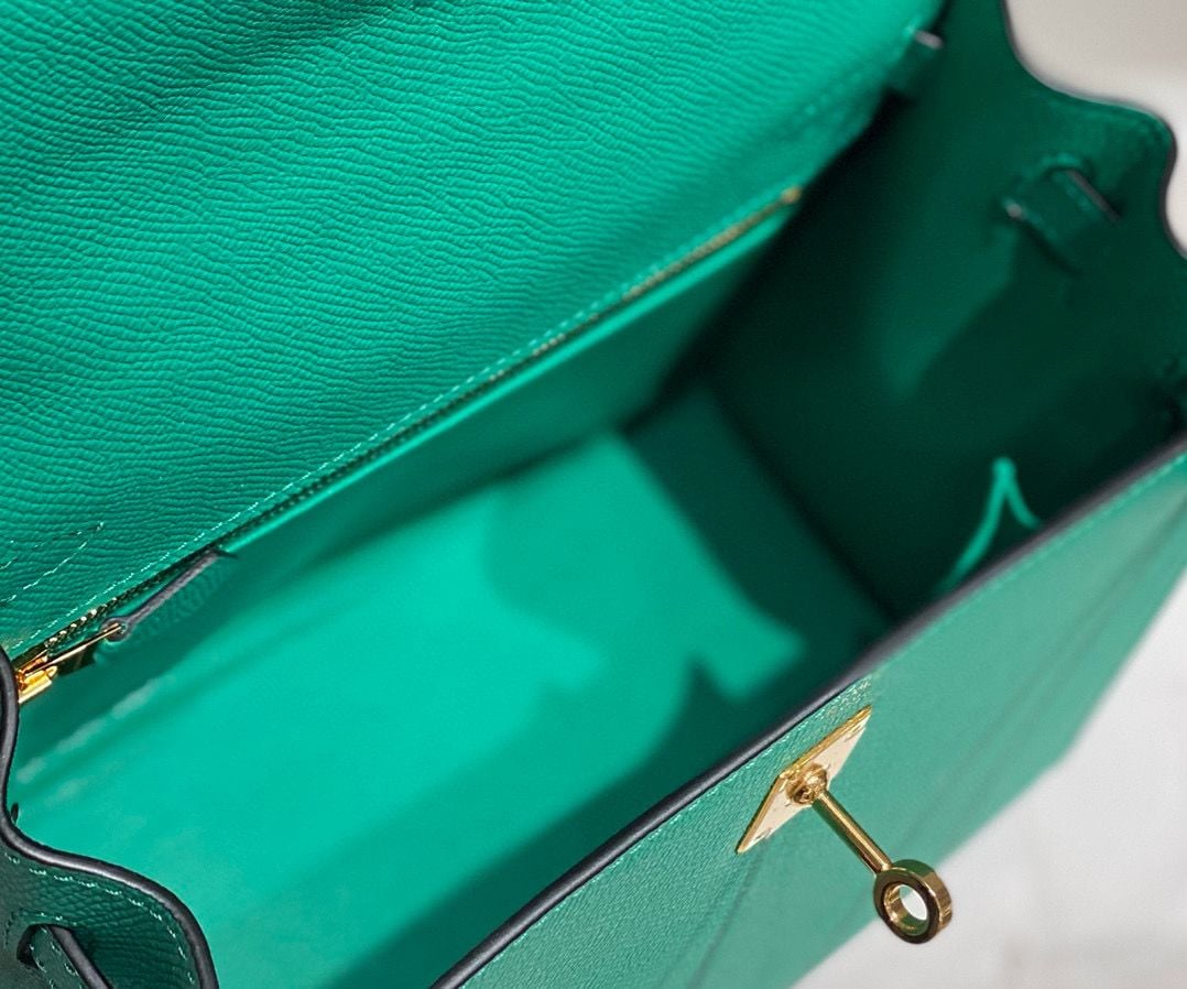 Hermes Kelly 28cm Bag In Vert Jade Epsom Leather PHW - Image 10