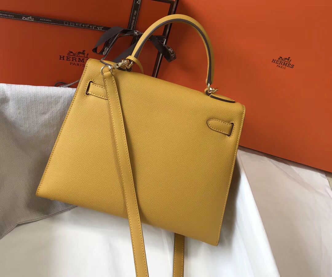 Hermes Kelly 28cm Bag In Yellow Epsom Leather GHW - Image 3