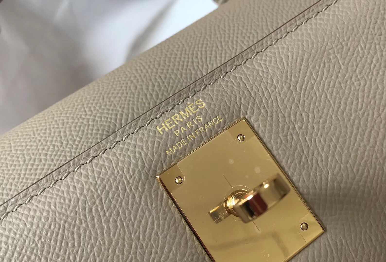 Hermes Kelly 32cm Bag In Gris Tourterelle Epsom Leather GHW - Image 6