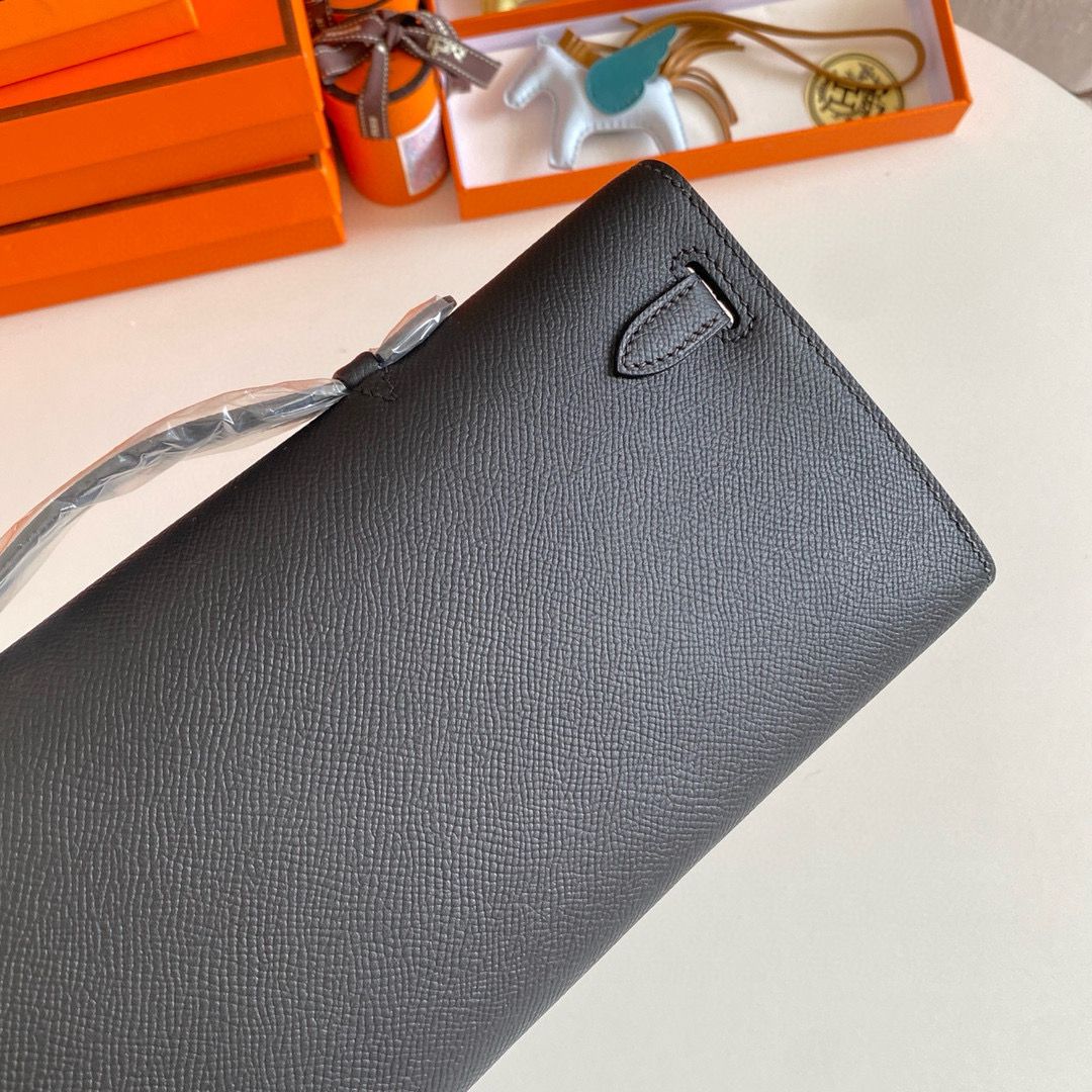 Hermes Kelly Cut Handmade Bag in Black Epsom Calfskin - Image 4