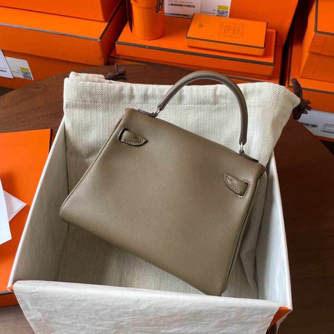 Hermes Kelly Doll Quelle Idole Bag in Taupe Swift Calfskin - Image 10