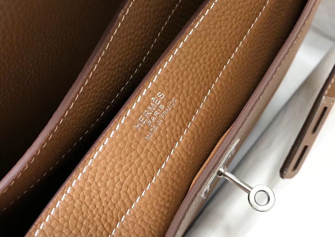 Hermes Kelly Depeche 34 Briefcase In Brown Calfskin - Image 7