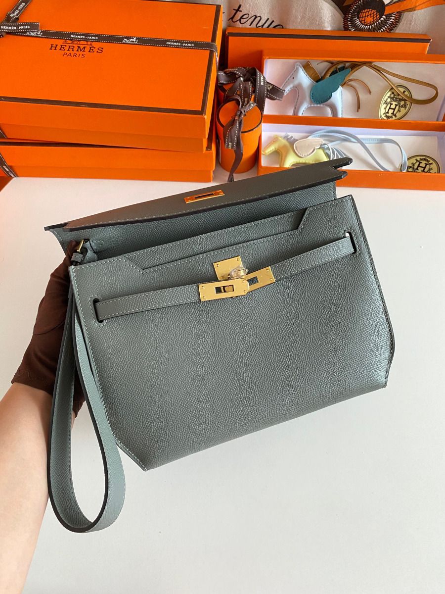Hermes Kelly Depeches 25 Pouch in Vert Amande Epsom Calfskin - Image 7