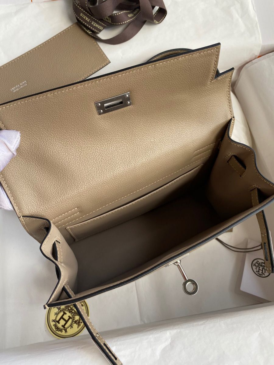 Hermes Kelly Danse II Bag In Gris Tourterelle Evercolor Calfskin - Image 6