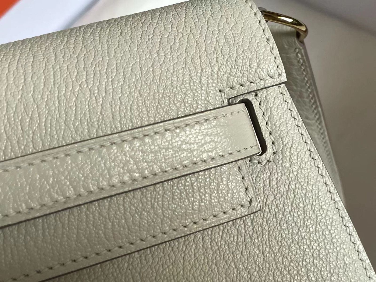 Hermes Kelly Elan Handmade Bag In Craie Chevre Mysore Leather - Image 9