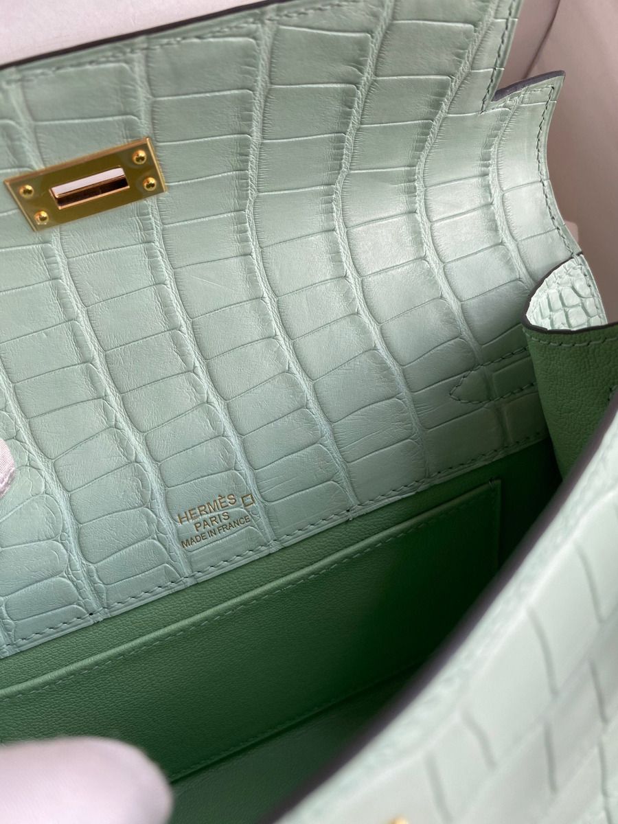 Hermes Kelly Pochette Handmade Bag In Vert D'eau Matte Alligator Leather - Image 10