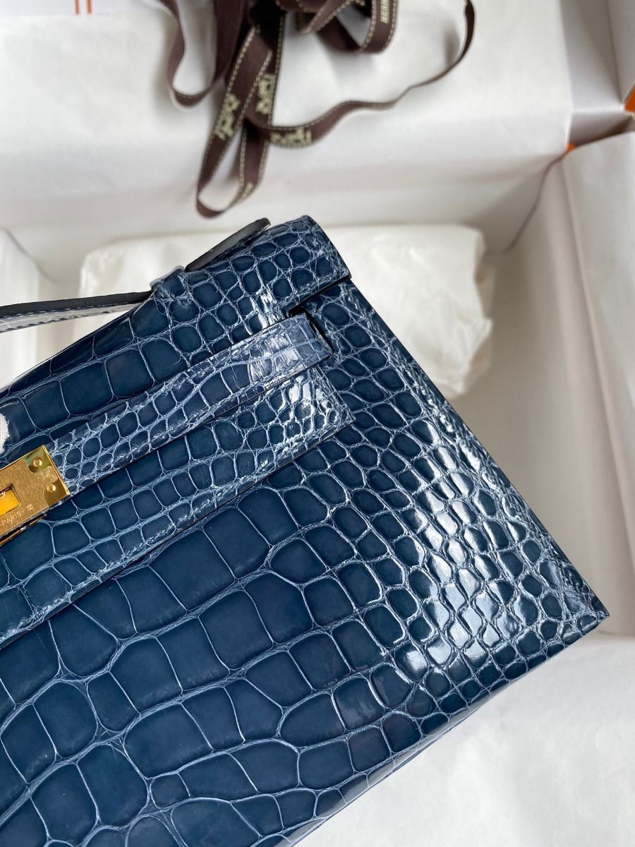 Hermes Kelly Pochette Handmade Bag In Vert Bosphore Shiny Alligator Leather - Image 5