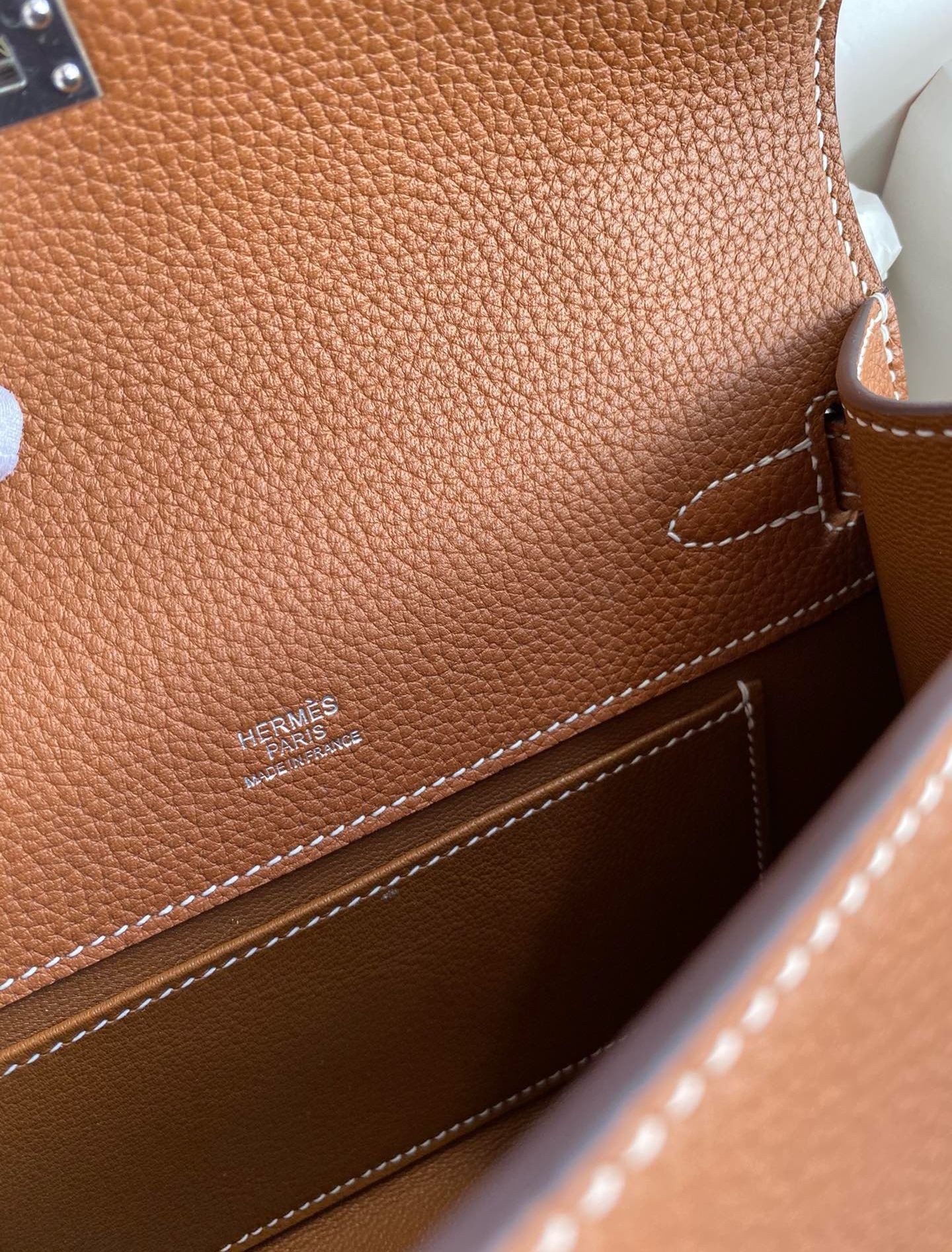 Hermes Kelly Pochette Handmade Bag in Gold Clemence Leather - Image 10