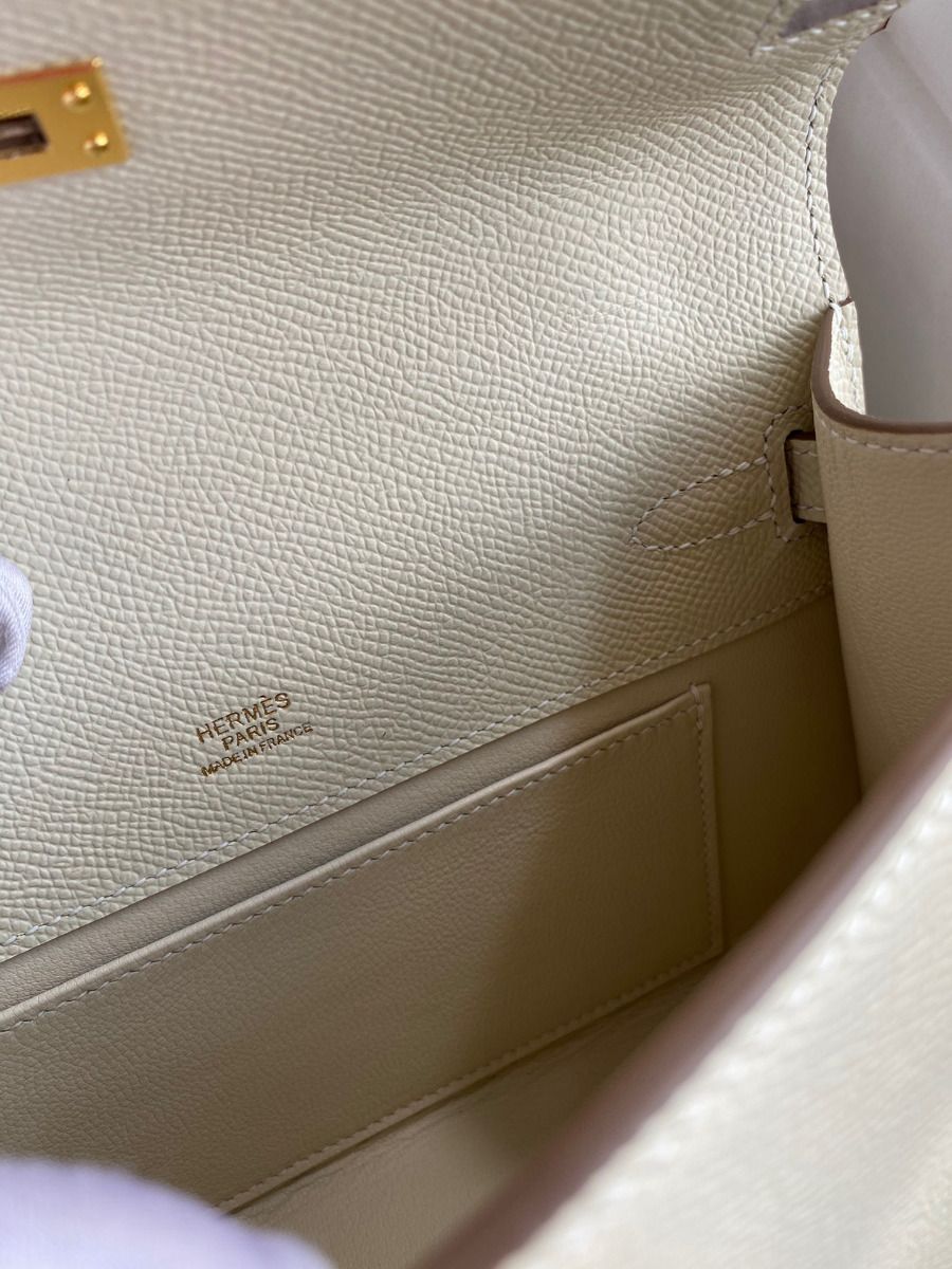 Hermes Kelly Pochette Handmade Bag In Craie Epsom Calfskin - Image 10