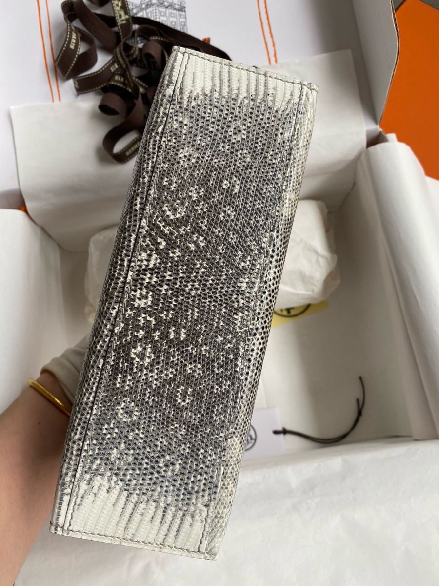 Hermes Kelly Pochette Handmade Bag In Natural Lizard Skin - Image 4