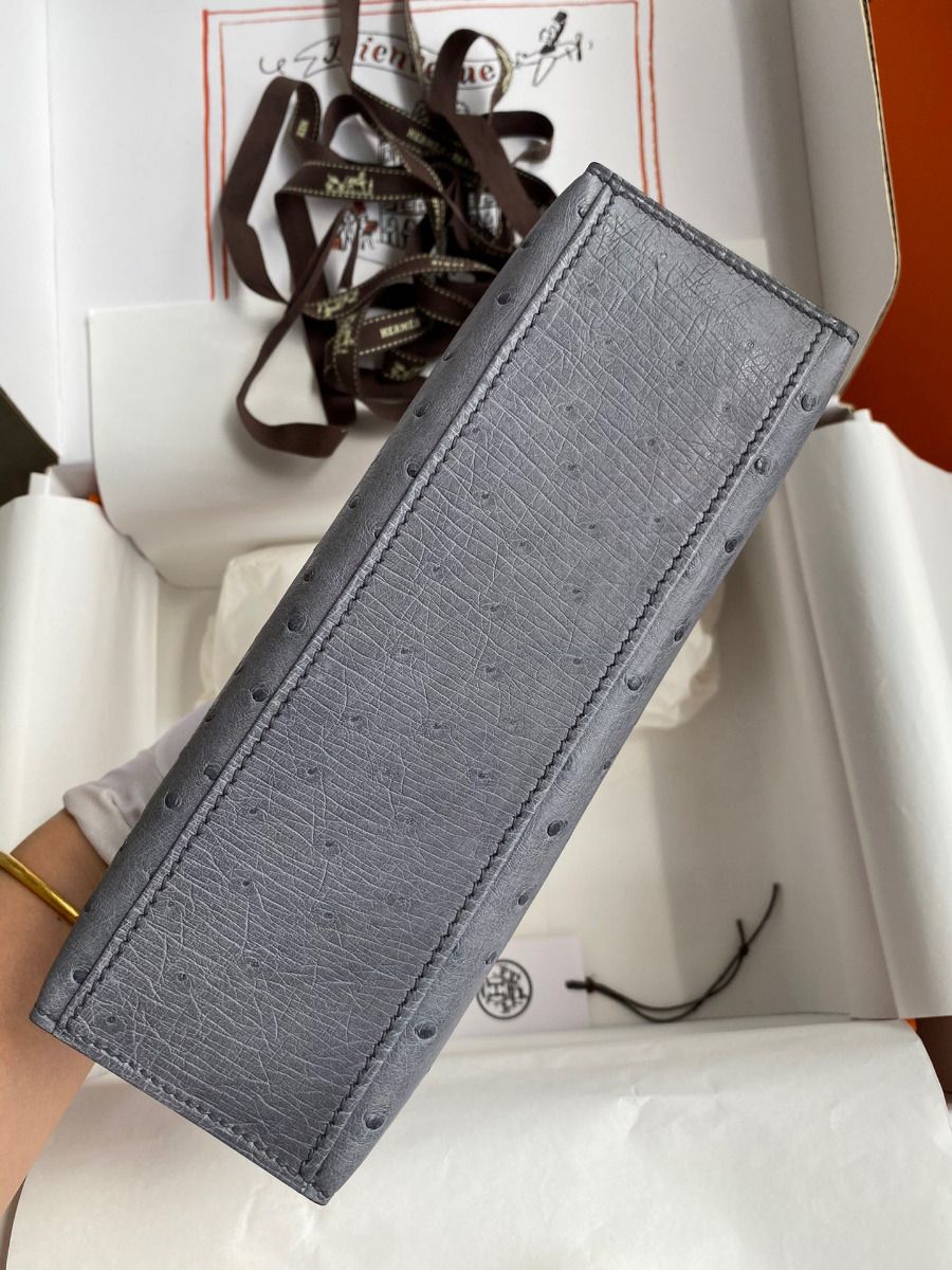 Hermes Kelly Pochette Handmade Bag In Gris Agate Ostrich Leather - Image 4