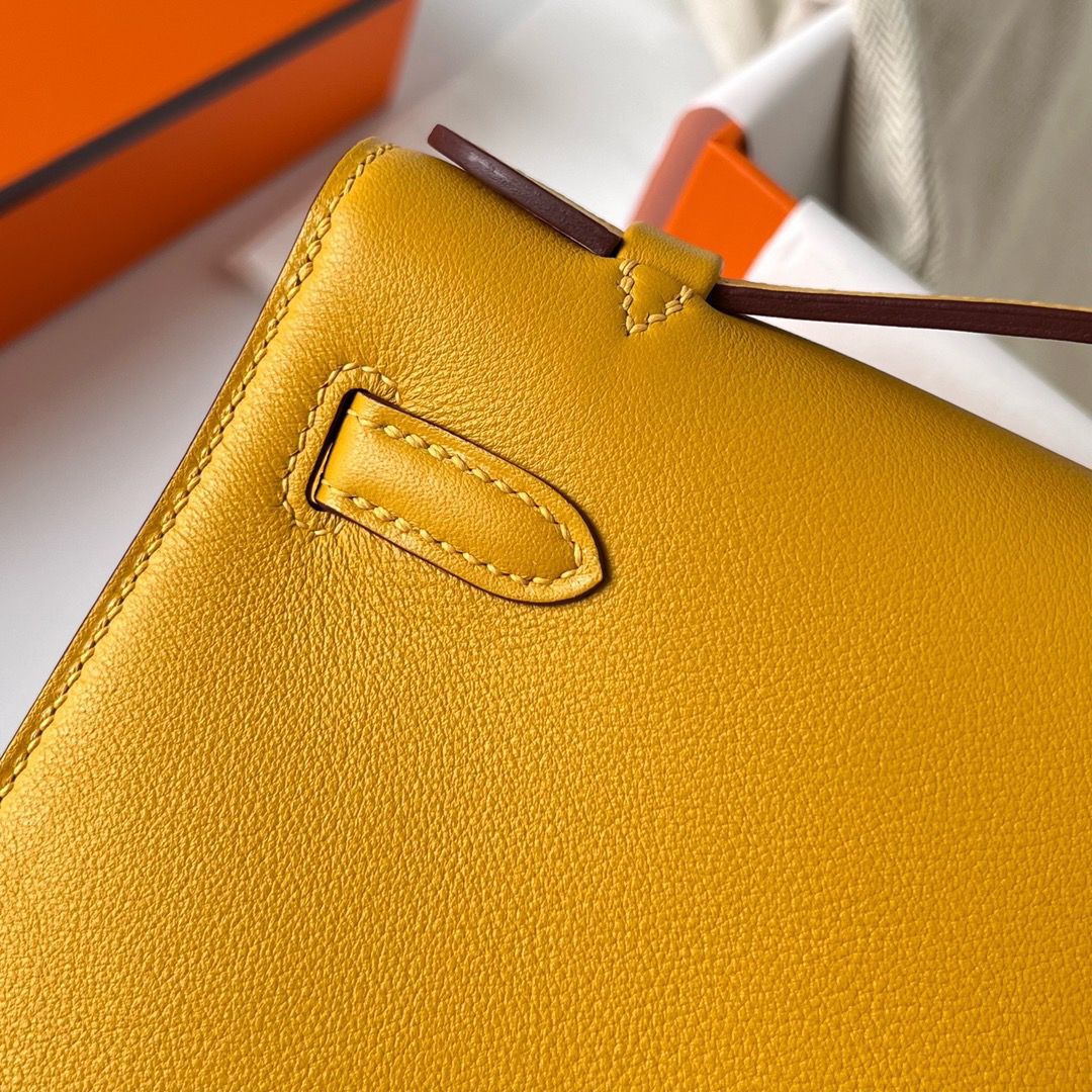 Hermes Kelly Pochette Handmade Bag In Jaune Ambre Swift Calfskin - Image 8