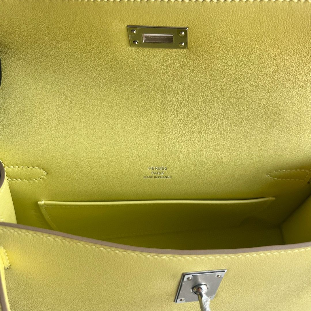 Hermes Kelly Pochette Handmade Bag in Jaune Poussin Swift Calfskin - Image 5