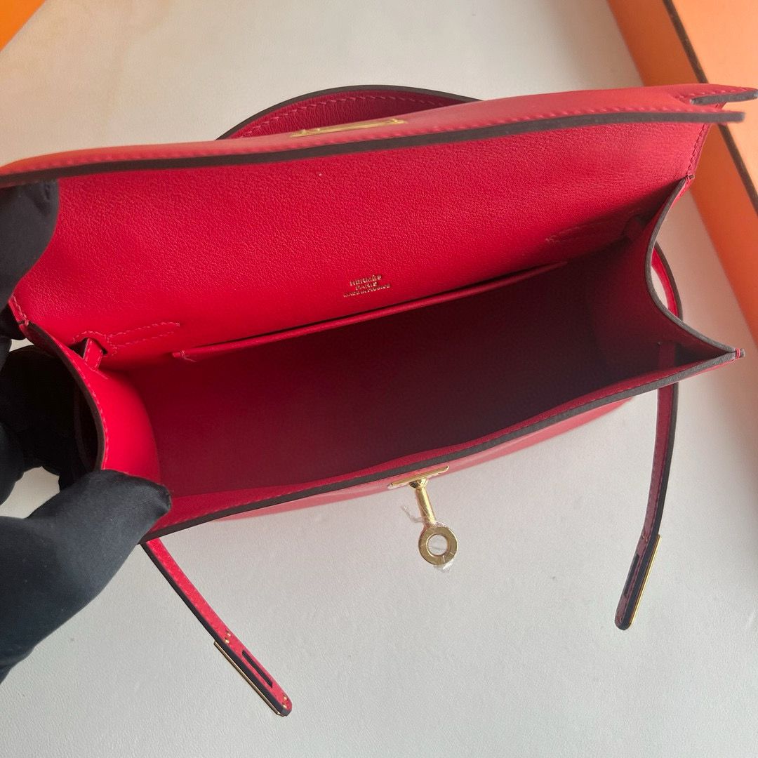 Hermes Kelly Pochette Handmade Bag in Red Swift Calfskin - Image 6