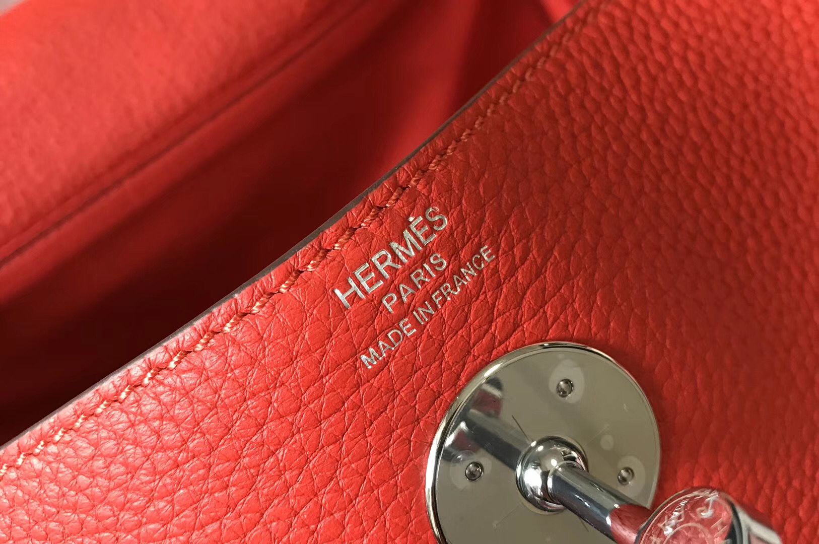 Hermes Lindy 26cm Bag In Red Clemence Leather PHW - Image 7