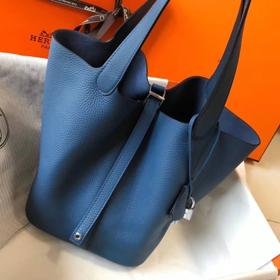 Hermes Picotin Lock 22 Bag In Blue Agate Clemence Leather - Image 3