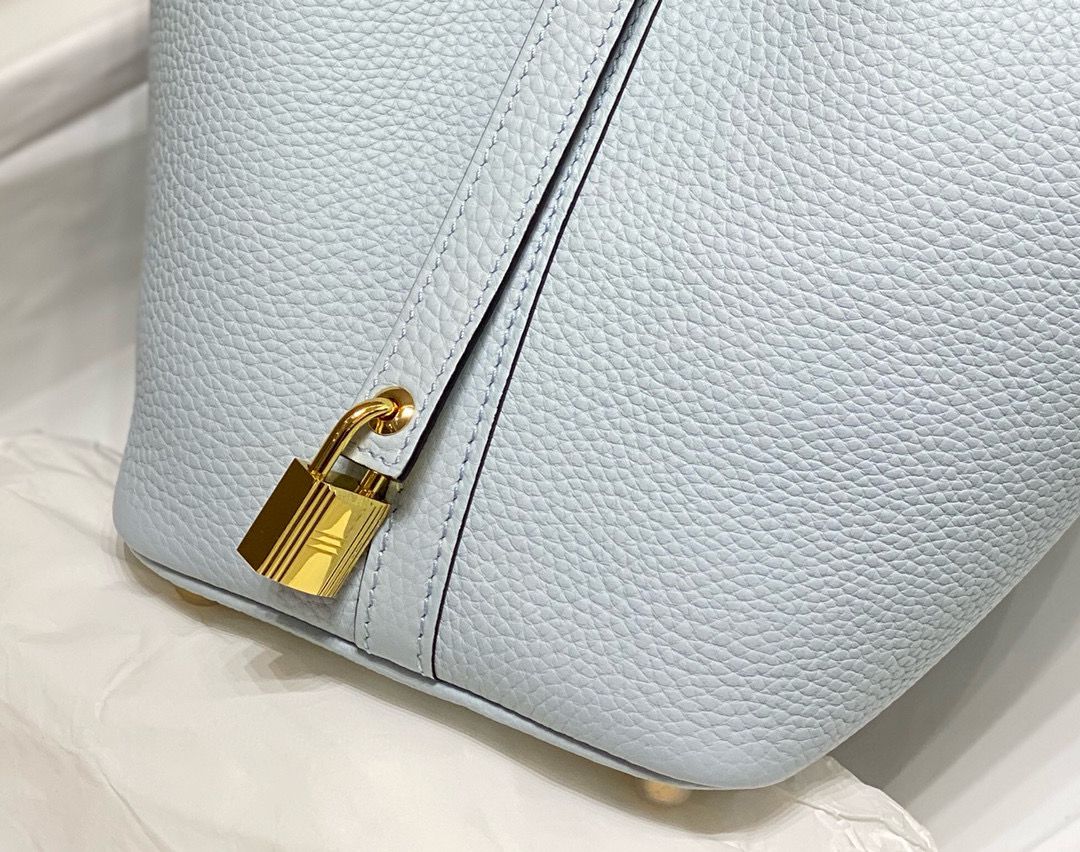 Hermes Picotin Lock 22 Bag In Blue Brume Clemence Leather - Image 4