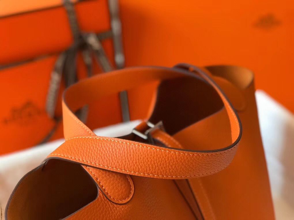 Hermes Picotin Lock 22 Bag In Orange Clemence Leather - Image 7