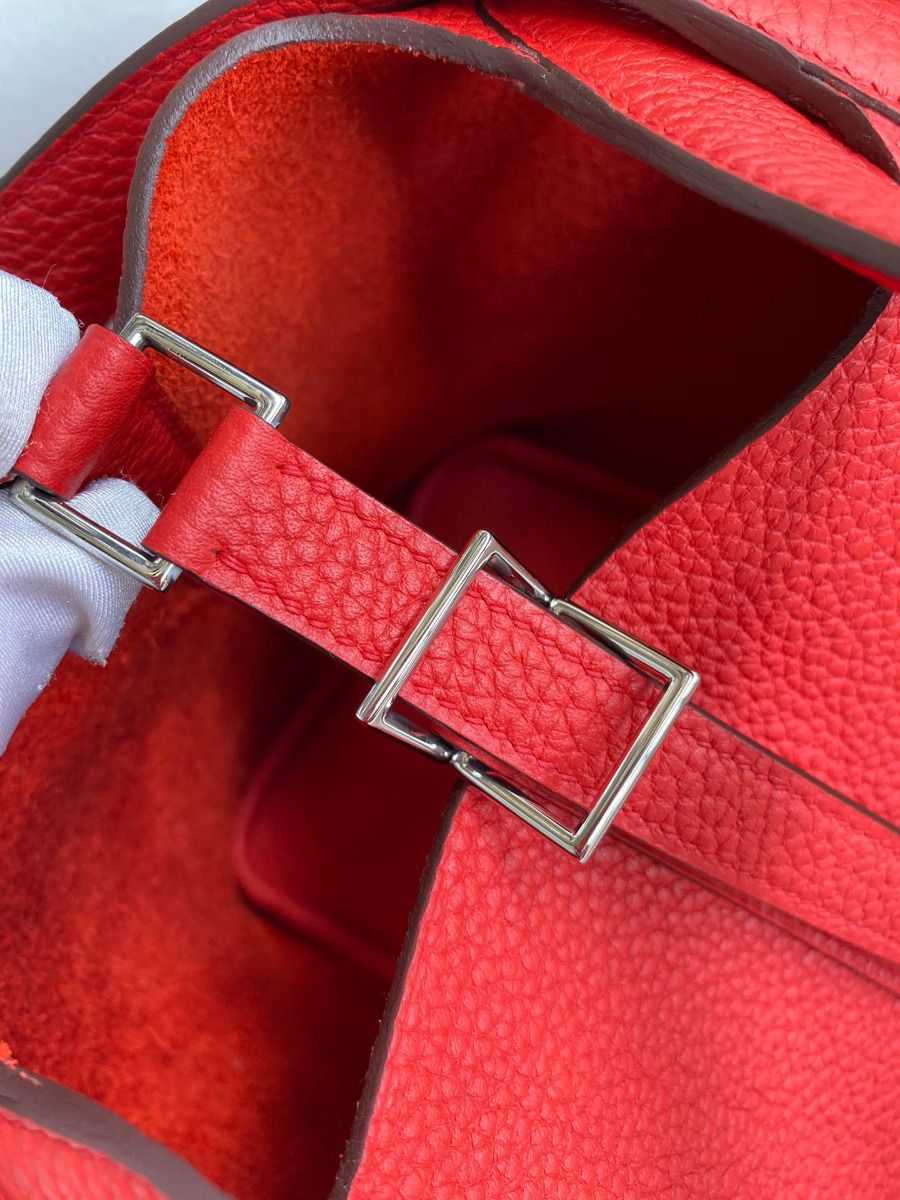 Hermes Picotin Lock 18 Handmade Bag in Red Clemence Leather - Image 5