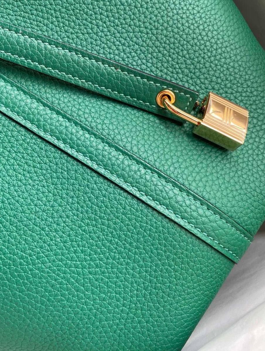 Hermes Picotin Lock 18 Handmade Bag in Vert Vertigo Clemence Leather - Image 4