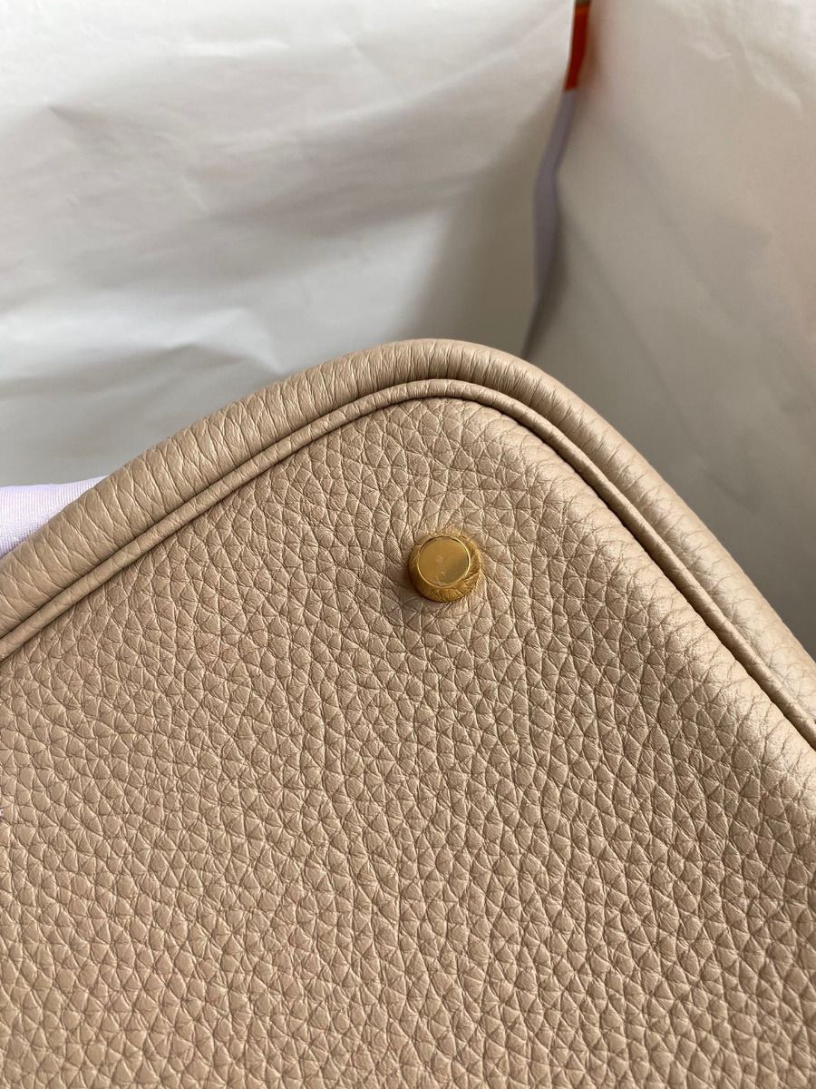 Hermes Picotin Lock 22 Handmade Bag in Tourterelle Clemence Leather - Image 9