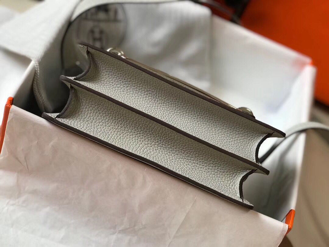 Hermes Mini Sac Roulis 18cm Bag In Pearl Grey Evercolor Calfskin - Image 4