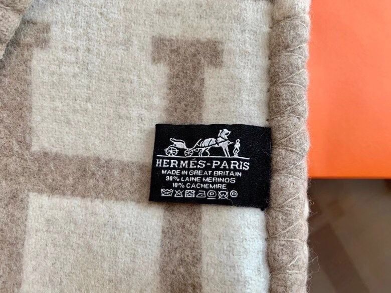 Hermes Beige Avalon III Throw Blanket - Image 5
