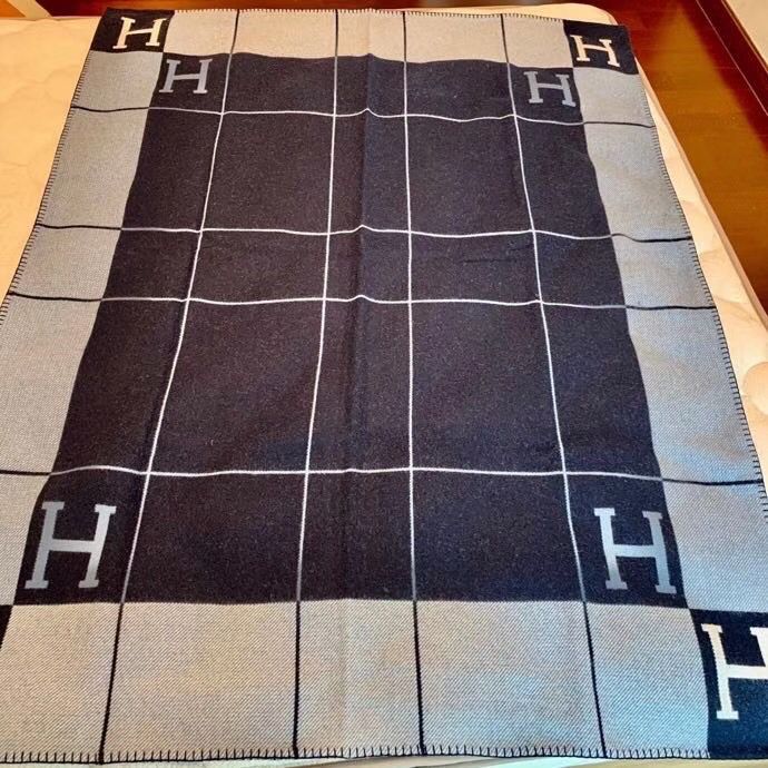 Hermes Blue Avalon III Throw Blanket - Image 9