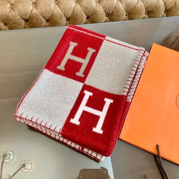 Hermes Red Avalon III Throw Blanket - Image 3