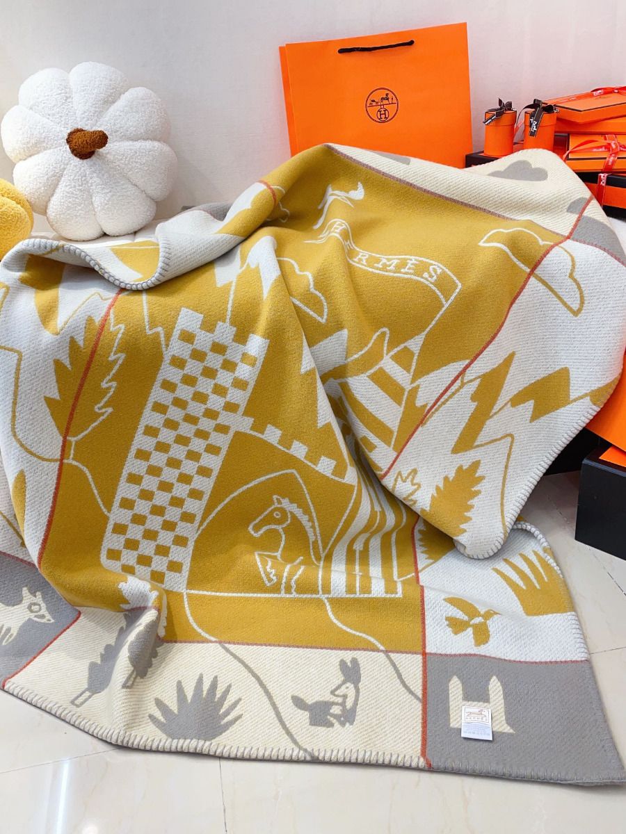 Hermes Avalon Epopee Blanket in Jaune Wool and Cashmere - Image 9