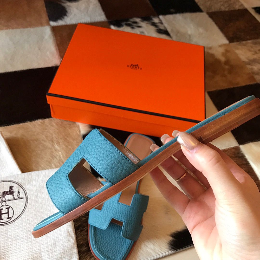 Hermes Oran Slide Sandals In Blue Jean Clemence Leather - Image 4