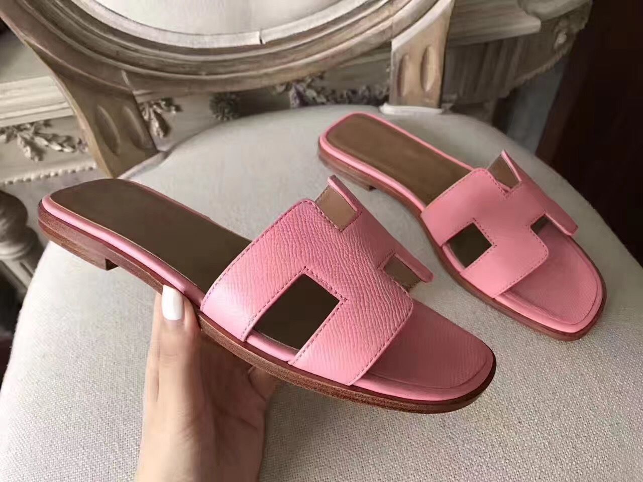 Hermes Oran Sandals In Pink Epsom Leather - Image 6