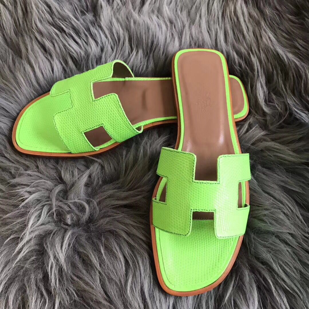 Hermes Oran Sandals In Apple Green Lizard Leather - Image 4
