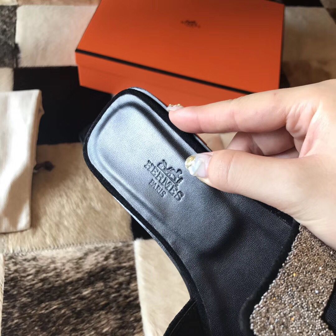 Hermes Oran Sandals In Black Suede With Crystal - Image 7