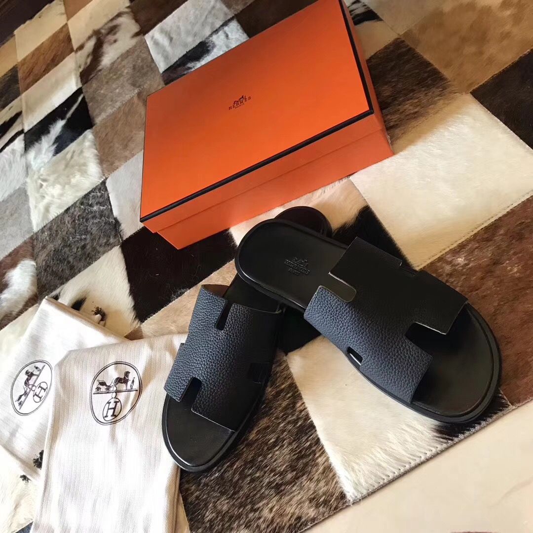 Hermes Izmir Sandals In Black Clemence Leather - Image 7