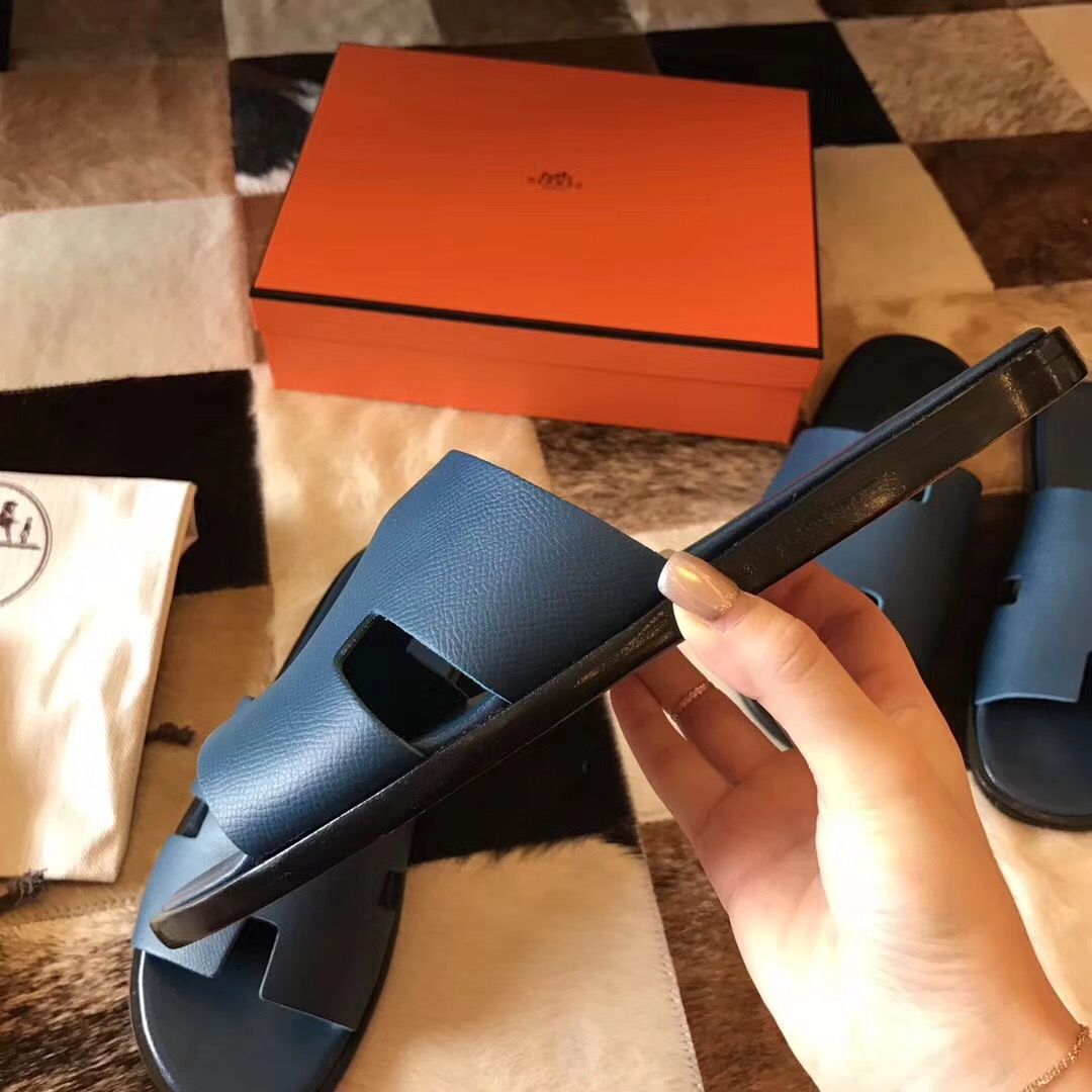 Hermes Izmir Sandals In Colvert Epsom Leather - Image 4