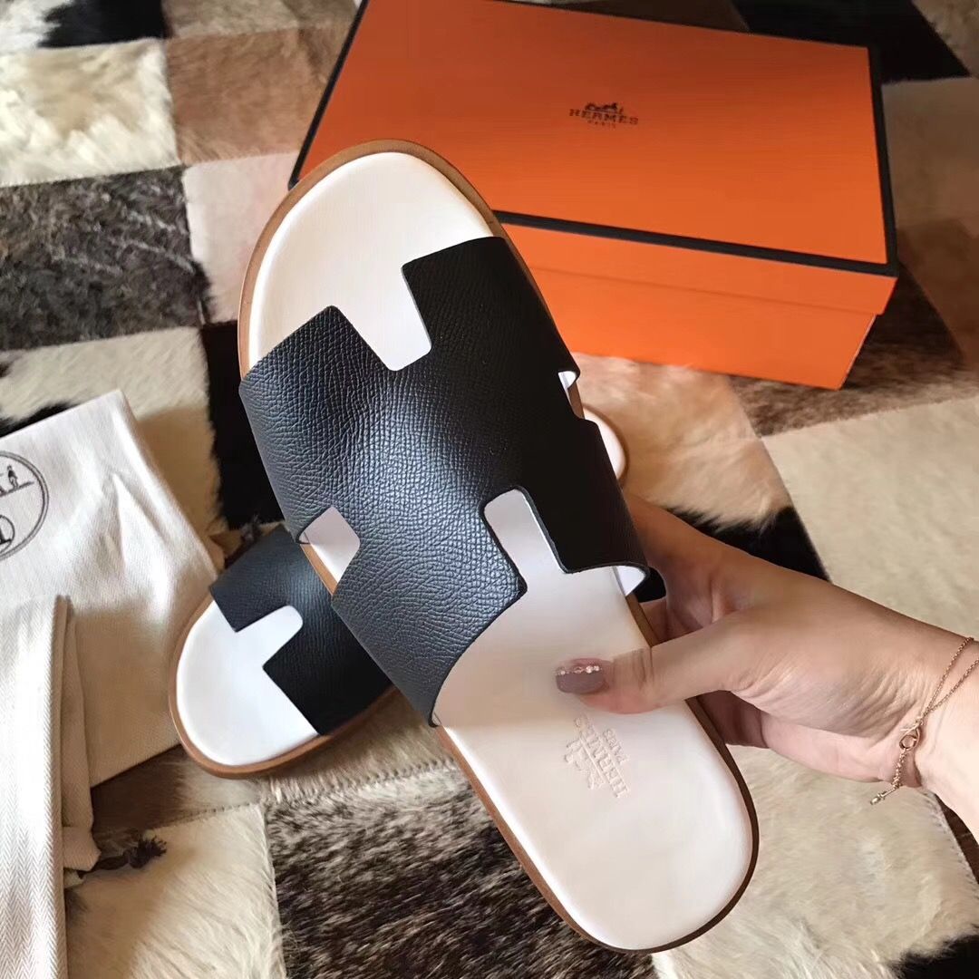 Hermes Izmir Sandals In Black Epsom Leather - Image 8