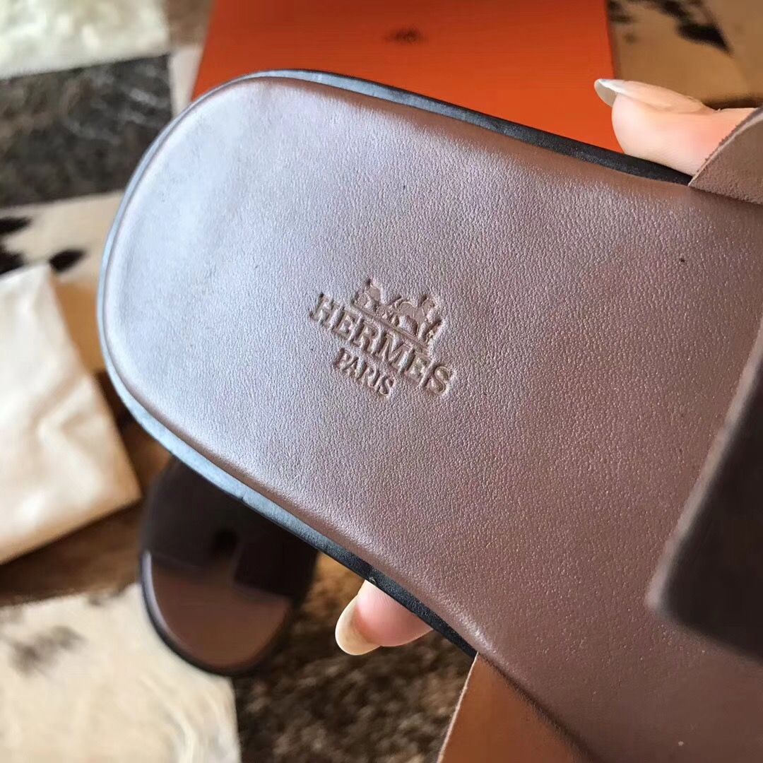 Hermes Izmir Sandals In Chocolate Suede Leather - Image 3