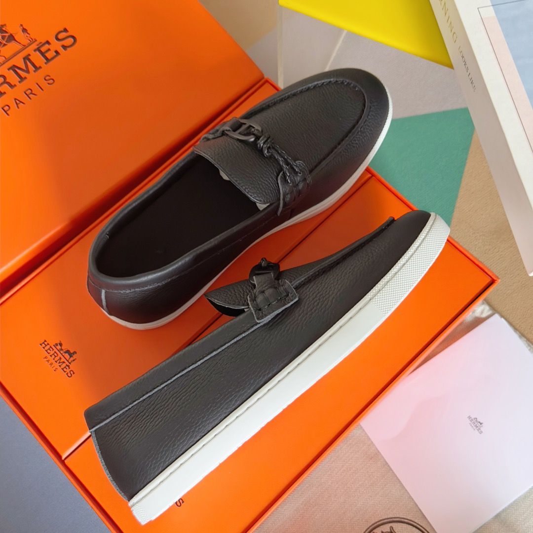 Hermes Men's Ignacio Loafers in Black Taurillon Leather - Image 6