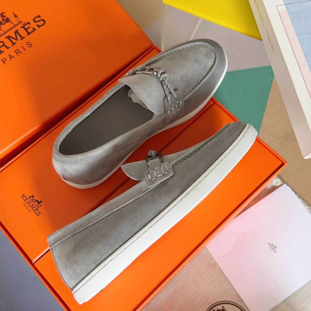 Hermes Men's Ignacio Loafers in Gris Nuage Suede Calfskin - Image 6