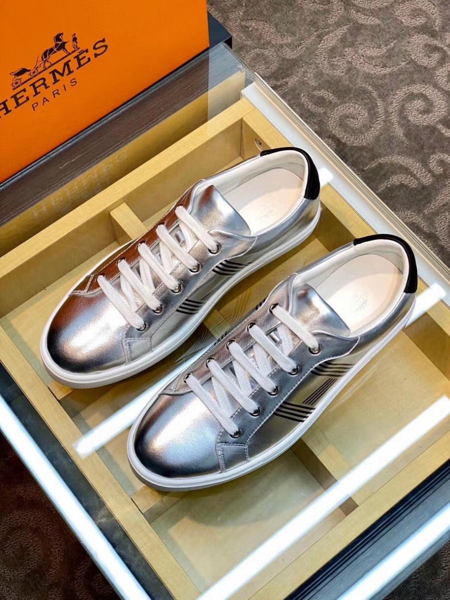 Hermes Men's Avantage Sneakers In Grey Metallic Leather - Image 3