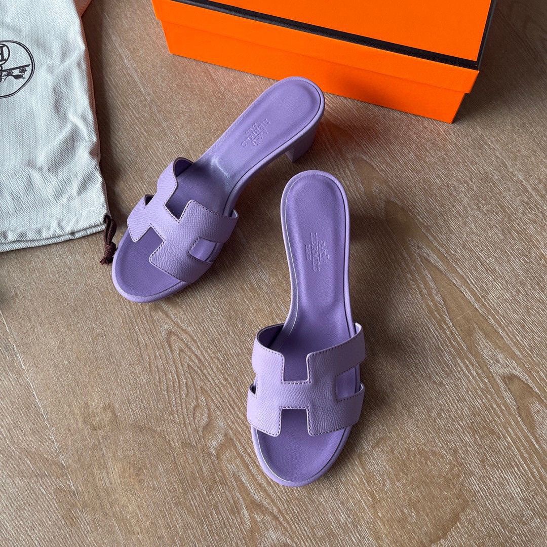 Hermes Oasis Sandals in Lilas Epsom Calfskin - Image 5