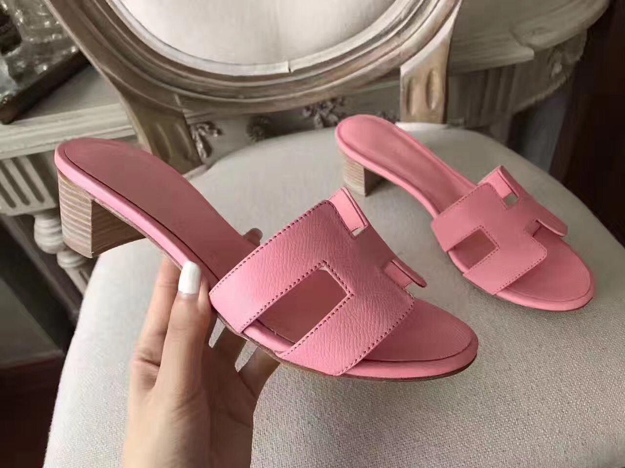 Hermes Oasis Sandals In Pink Epsom Leather - Image 6