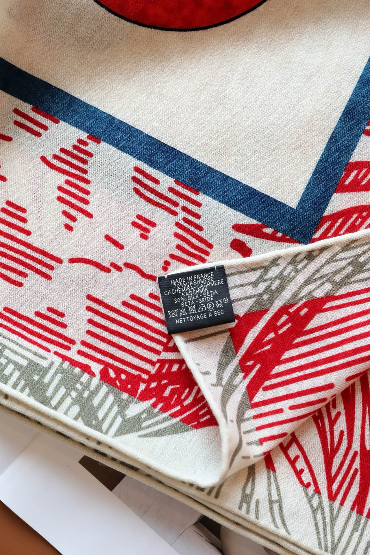 Hermes Grenadine Cavalier en Formes Shawl 140 - Image 9